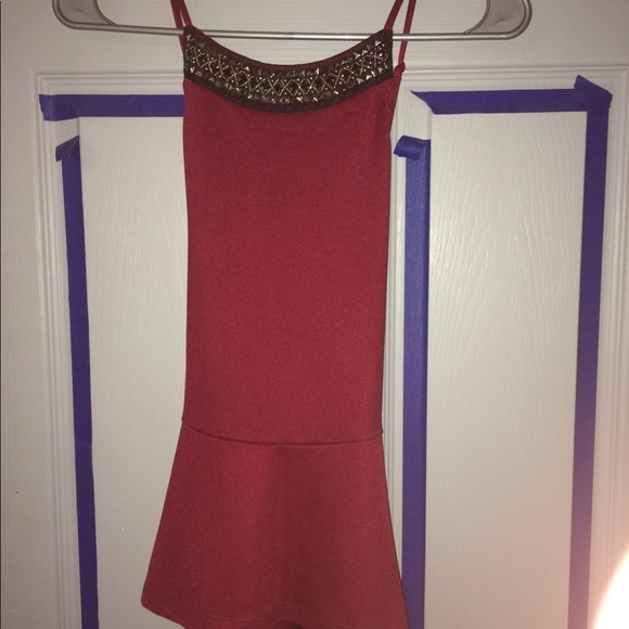 Red top - Picture 6 of 7